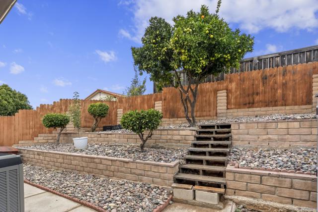 1918 Odell Cir, Vista CA: https://media.crmls.org/mediaz/9f3da0ba-03fd-434e-93b7-45f1b4fe931a.jpg