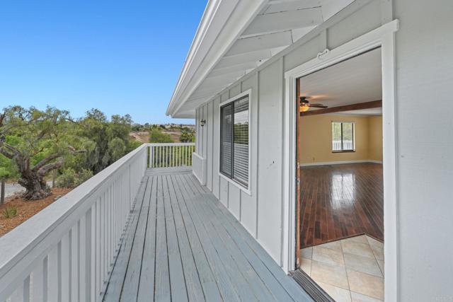 Detail Gallery Image 3 of 46 For 2835 Guajome Lake Rd, Oceanside,  CA 92057 - 3 Beds | 2 Baths