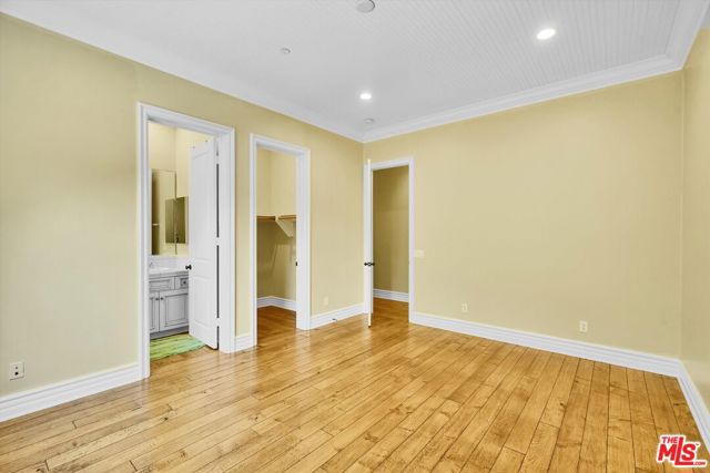 29734 Mulholland Highway, Agoura Hills CA: https://media.crmls.org/mediaz/9f3e95a4-7769-4c55-be74-a48648635a95.jpg