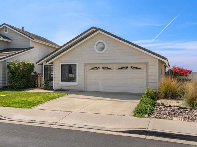 Detail Gallery Image 2 of 38 For 6923 Whitecap, Carlsbad,  CA 92011 - 3 Beds | 2 Baths