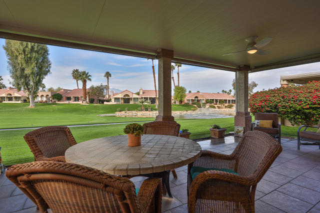 42197 Turqueries Avenue, Palm Desert CA: https://media.crmls.org/mediaz/9f40265f-657d-4b0c-ab2f-c785eb84e24d.jpg