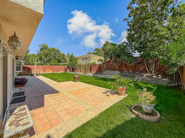1646 Swansea Place, Westlake Village CA: https://media.crmls.org/mediaz/9f40563e-a2b9-4906-921a-a8d022ed83df.jpg