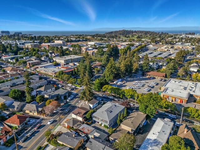 369 N Claremont Street, San Mateo CA: https://media.crmls.org/mediaz/9f40e70c-c54a-4243-8d1e-e7e160d33518.jpg