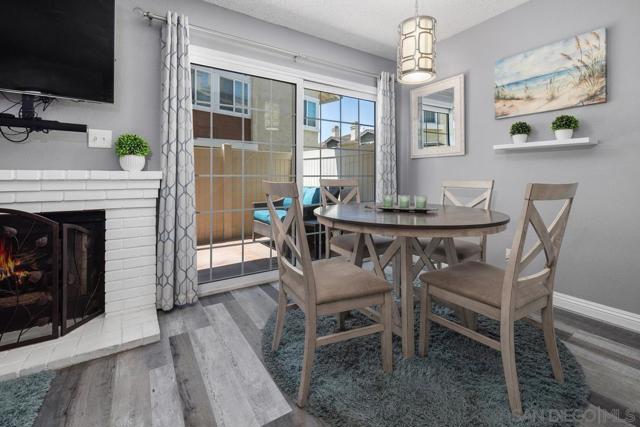10160 Palm Glen Dr, Santee CA: https://media.crmls.org/mediaz/9f412c3c-2f4a-4e6a-b261-bd6f13c817a2.jpg