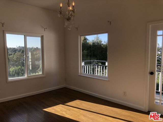 2225 1/2 Lake Shore Avenue, Los Angeles CA: https://media.crmls.org/mediaz/9f435c86-3743-4f69-9eb6-3c5cba2466d6.jpg