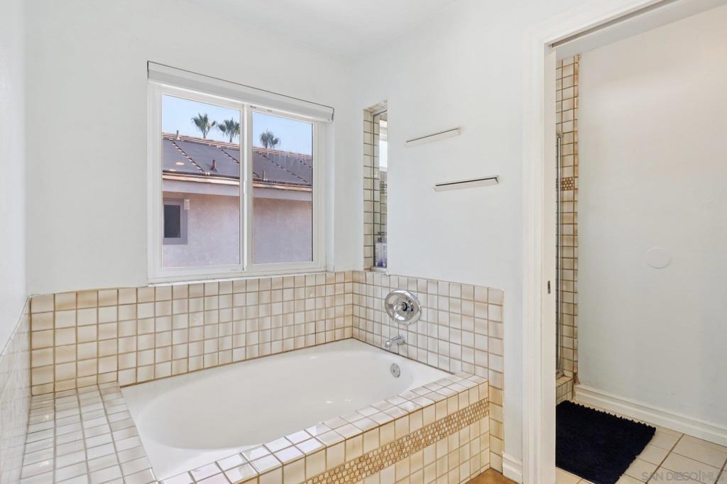 MLS #250035843SD img 30