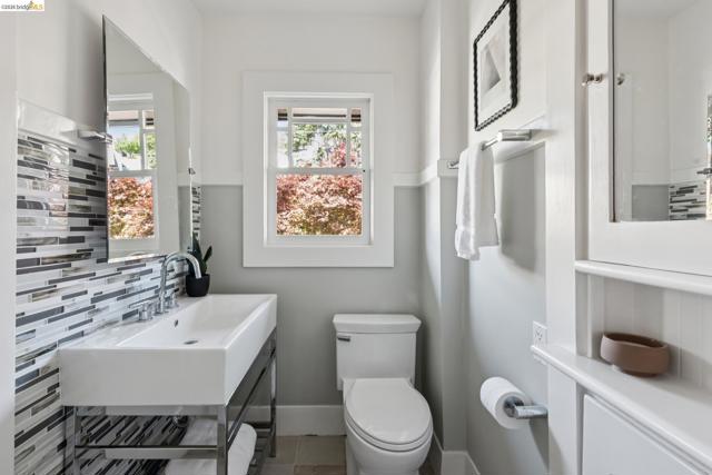 Image 46 of 60 For 938 San Benito Rd