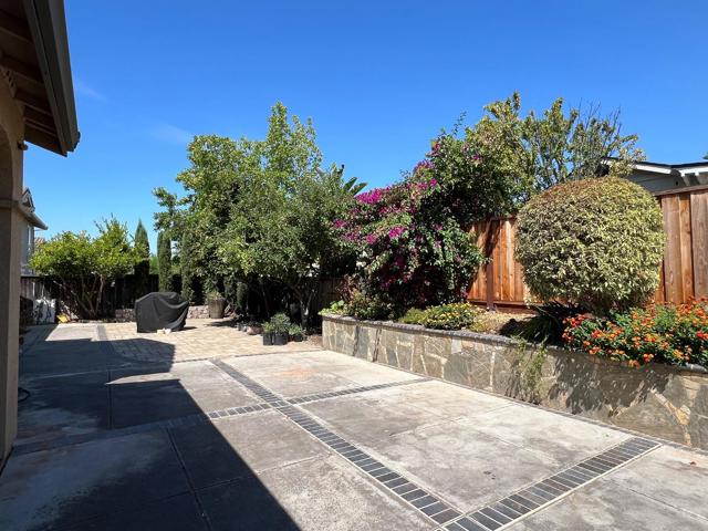 Image 6 of 17 For 4602 Middle Park Drive