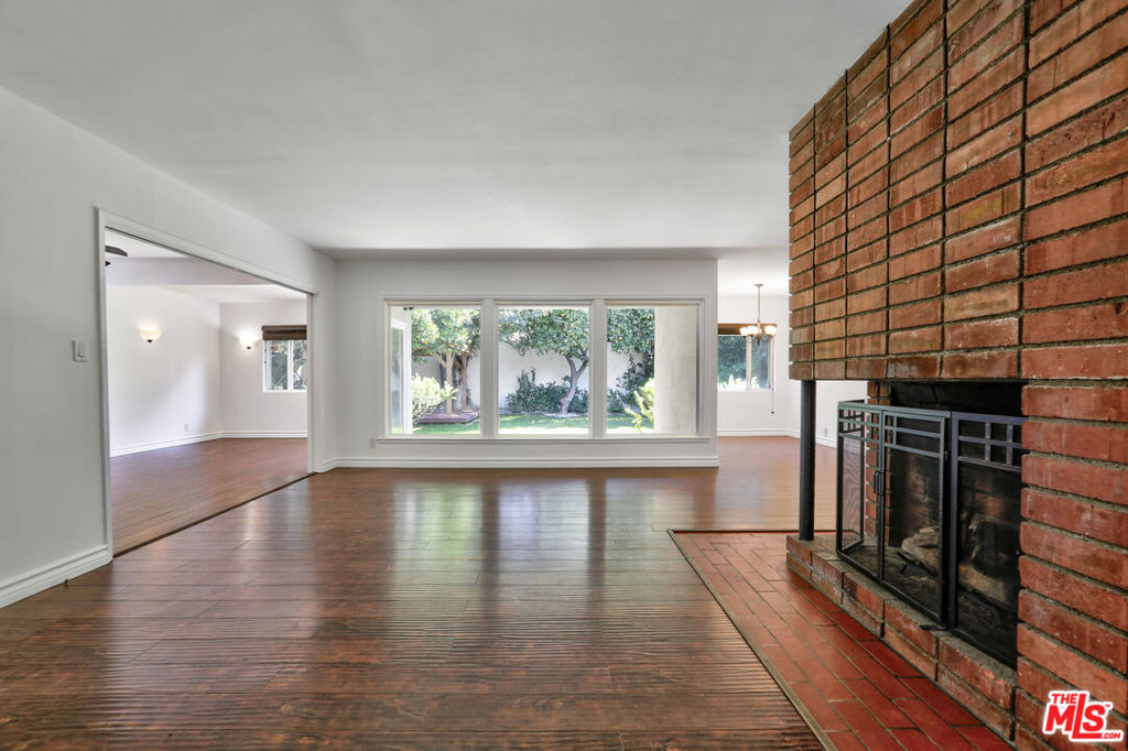 MLS #26862193 image #4