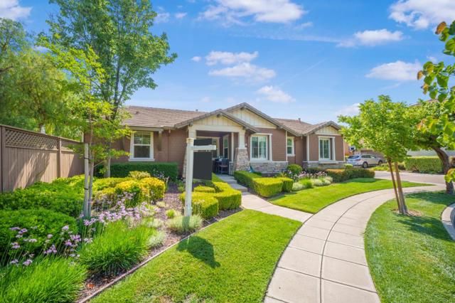 490 Lafayette, Mountain House CA: https://media.crmls.org/mediaz/9f46090d-0086-4351-a648-043f61683da3.jpg