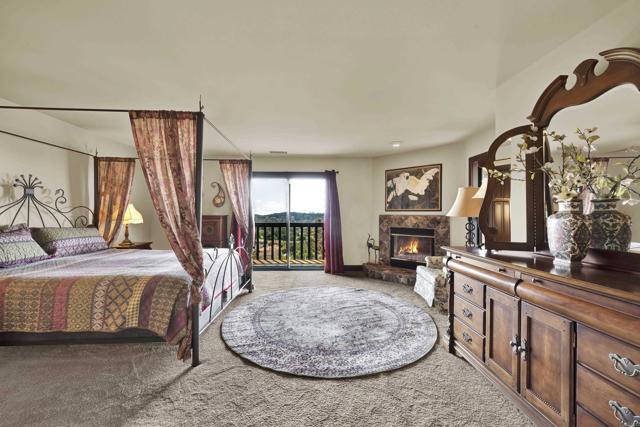 1310 Miracielo Court, San Marcos CA: https://media.crmls.org/mediaz/9f468aa6-bc83-4cc0-8f90-612144b8c20a.jpg