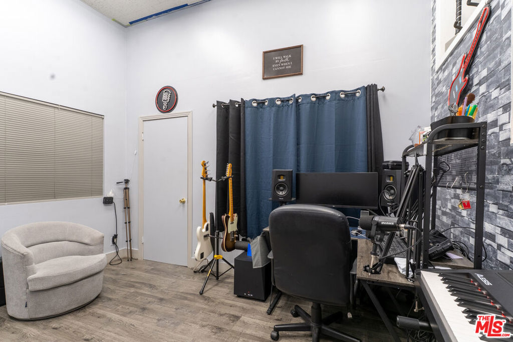 MLS #26858005 image #33