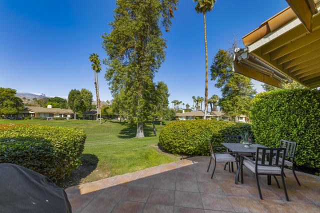 111 Juan Circle, Palm Desert CA: https://media.crmls.org/mediaz/9f487797-bbff-4ac8-bbde-bf2a11b9c0d6.jpg