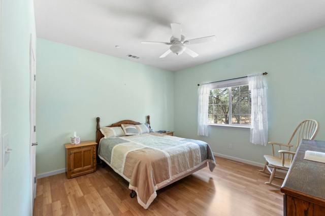 Image 60 of 90 For 157 Oak Knoll Court