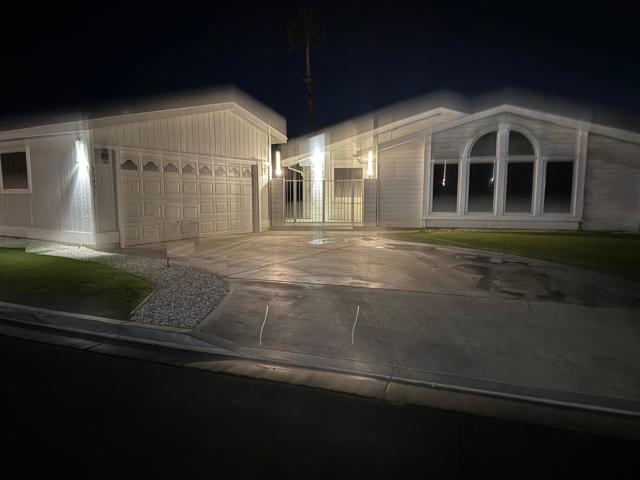 35453 Canteen, Thousand Palms CA: https://media.crmls.org/mediaz/9f49ad33-a5c5-41f5-8b28-ae658bd515f9.jpg
