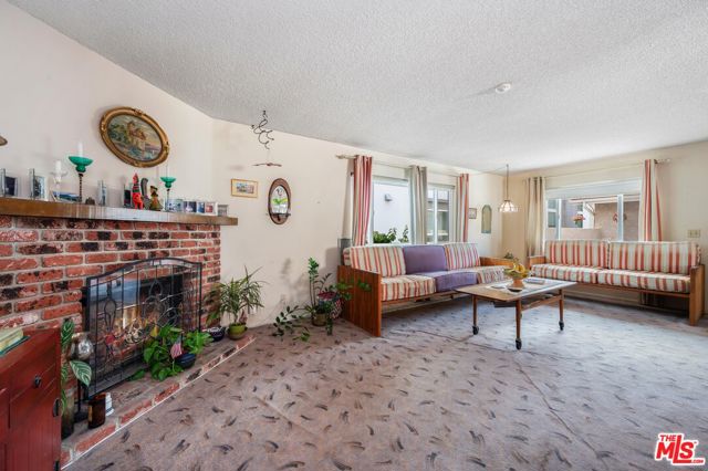 2413 CARNEGIE Lane, Redondo Beach, California 90278, 2 Bedrooms Bedrooms, ,1 BathroomBathrooms,Residential,Sold,CARNEGIE,22158269
