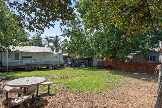 22 Heiner Road, Watsonville CA: https://media.crmls.org/mediaz/9f4a36cb-91fe-4e0e-95eb-116d0aebbacd.jpg