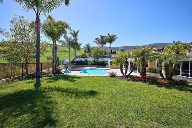 1314 Deerbrook Drive, San Marcos CA: https://media.crmls.org/mediaz/9f4a9ab1-6bb9-4c1e-9db0-46f022872aaf.jpg