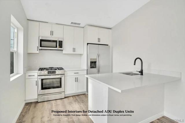 2146 Franklin Ave, San Diego CA: https://media.crmls.org/mediaz/9f4c00c4-0200-43bb-93dc-8bf8702c1c42.jpg