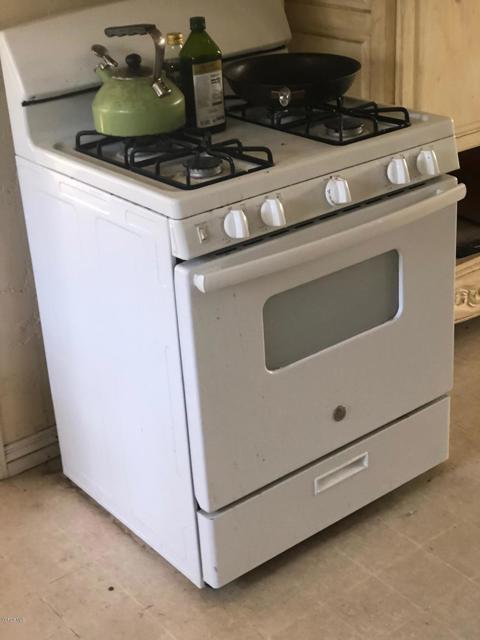 2220 Channel Drive, Ventura CA: https://media.crmls.org/mediaz/9f4c8411-d059-47f0-9b8e-d2e6d8c5cb31.jpg