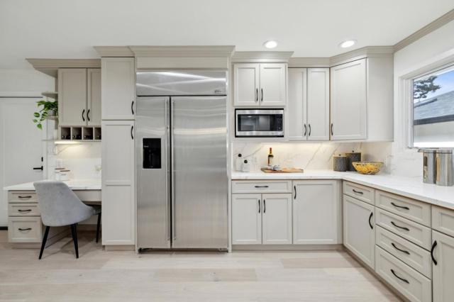 2109 Arthur Avenue, Belmont CA: https://media.crmls.org/mediaz/9f4cf09f-e10b-4097-bda2-61ce0e437284.jpg