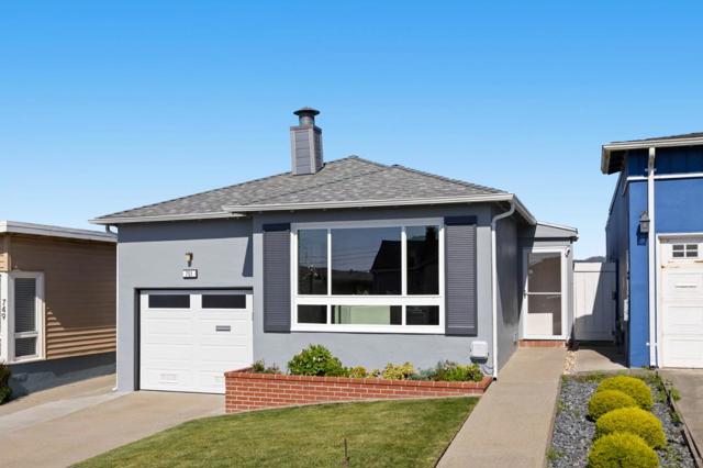 751 Skyline Drive, Daly City CA: https://media.crmls.org/mediaz/9f4cff49-0f4e-4e73-8fe1-c99fd2d15fd0.jpg