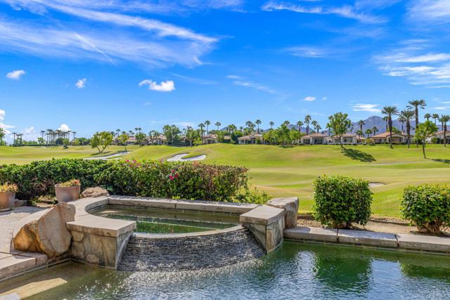 424 White Horse Trail, Palm Desert, CA 92211