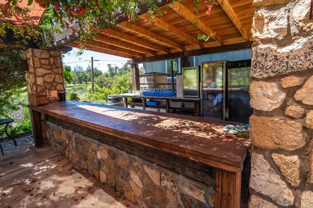 25260 E Old Julian Hwy, Ramona CA: https://media.crmls.org/mediaz/9f4dd893-3e98-49c5-b55b-9208823e5911.jpg