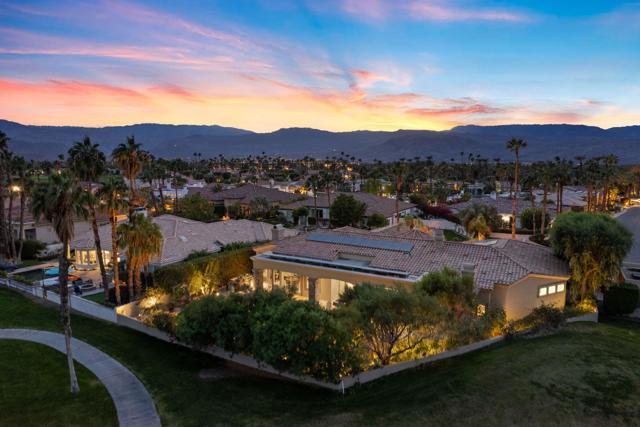 352 Crest Lake Drive, Palm Desert CA: https://media.crmls.org/mediaz/9f4ef731-5a21-4ff1-98ff-a71246cae51c.jpg