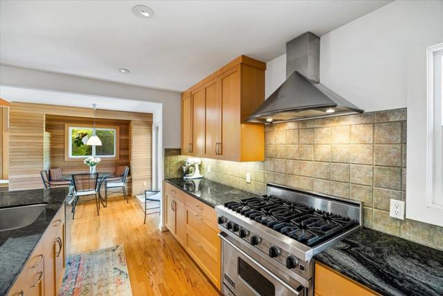 2310 Fleetwood Drive, San Bruno CA: https://media.crmls.org/mediaz/9f4efbe3-4a36-4473-bfa1-8e22e66c5b15.jpg