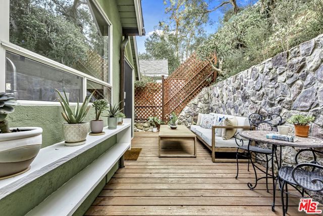 6182 Glen Oak Street, Los Angeles CA: https://media.crmls.org/mediaz/9f4f44bb-4d90-47bd-9c8a-cc9e914c677c.jpg