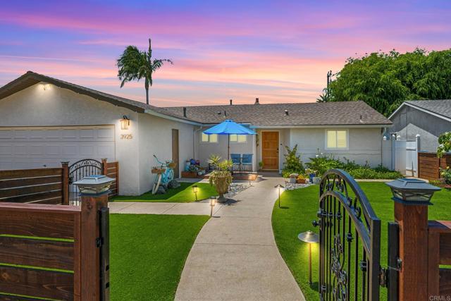 Detail Gallery Image 1 of 38 For 3925 Linmar Ln, Carlsbad,  CA 92008 - 3 Beds | 2 Baths