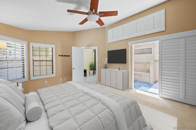 77881 N Woodhaven Dr, Palm Desert CA: https://media.crmls.org/mediaz/9f505a2c-55fd-437e-a7a0-cdae141e4ec5.jpg