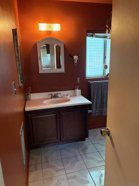 44622 Holtville Ave, Jacumba CA: https://media.crmls.org/mediaz/9f524539-177e-4ddd-a0e5-28d692442838.jpg