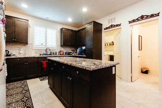 Detail Gallery Image 8 of 24 For 647 E Mustang St, Camarillo,  CA 93010 - 3 Beds | 2/1 Baths