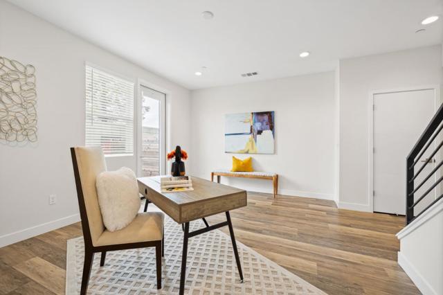 1307 Pullman Way, Oakland CA: https://media.crmls.org/mediaz/9f534061-7efa-4039-9f72-cf11da82301d.jpg