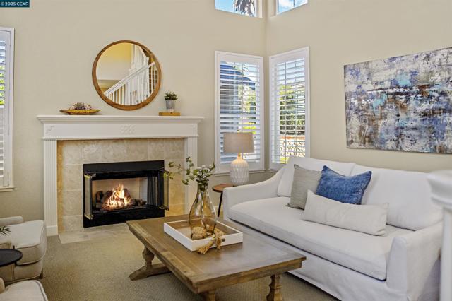 Image 3 of 38 For 782 Ygnacio Woods Ct