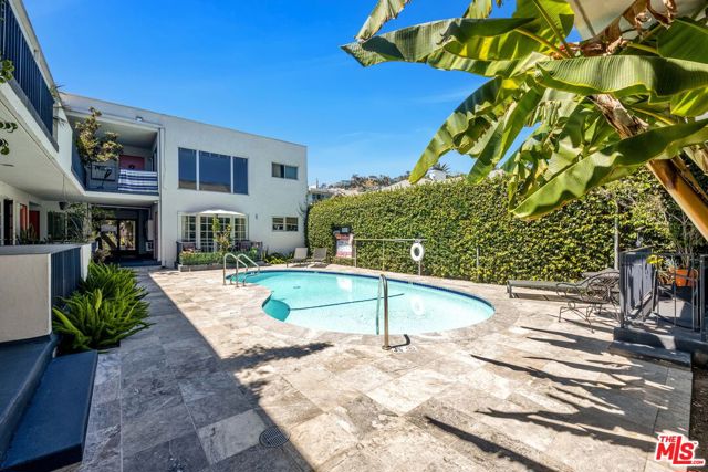 1328 Havenhurst Drive, West Hollywood, California 90046, 1 Bedroom Bedrooms, ,1 BathroomBathrooms,Condominium,For Sale,Havenhurst,24430221