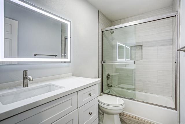 Detail Gallery Image 3 of 9 For 141 Johnston Ln #4,  San Marcos,  CA 92069 - 2 Beds | 1 Baths