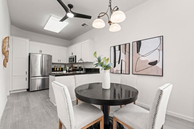 5666 Belleza Drive, Pleasanton CA: https://media.crmls.org/mediaz/9f55352b-5146-43be-be34-6278c92ca07b.jpg