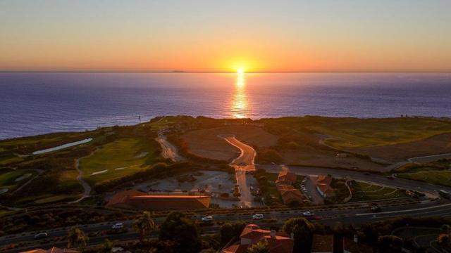 32524 Seacliff Drive, Rancho Palos Verdes CA: https://media.crmls.org/mediaz/9f55da16-996c-4ffb-bb4b-cea0e27a563e.jpg