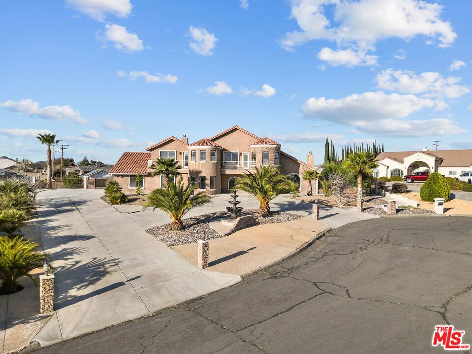 19898 Sunset Lane