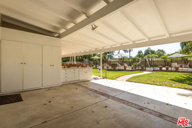 17336 Marilla Street photo 31