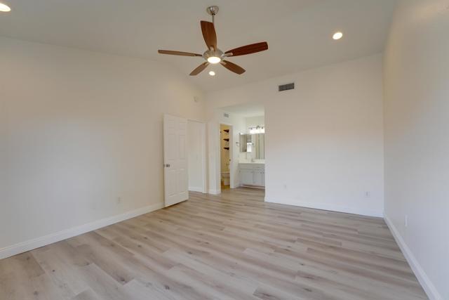 1354 Palomar Place, Vista CA: https://media.crmls.org/mediaz/9f56849b-50bc-4211-b68f-9a0bd75c212c.jpg