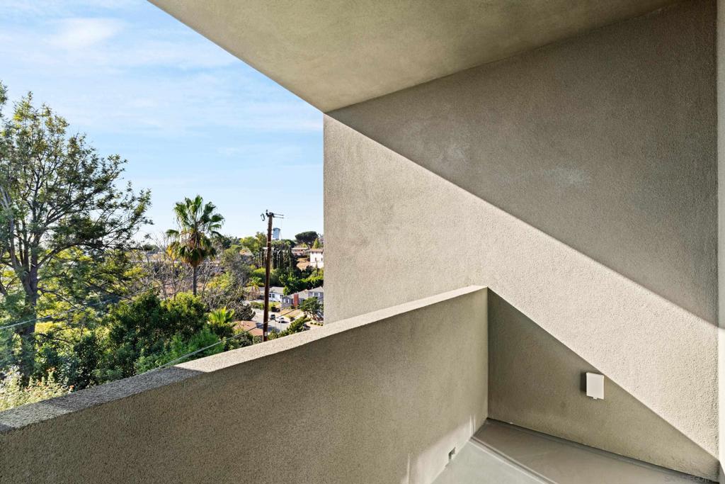 MLS #250040216SD image #12