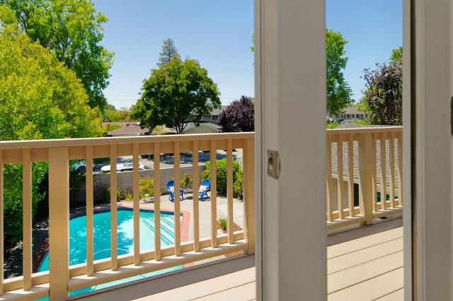 830 Rubis Drive, Sunnyvale CA: https://media.crmls.org/mediaz/9f57b9a8-89a2-4118-8ec9-a21f99ab1613.jpg
