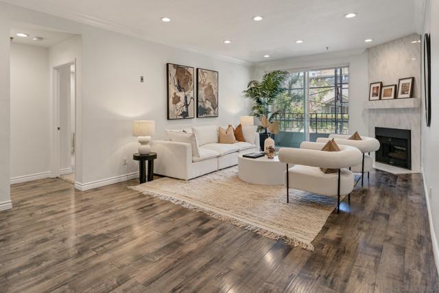 2445 Brant St, San Diego CA: https://media.crmls.org/mediaz/9f5890d7-b5ea-4c34-8fe8-66056df92dae.jpg