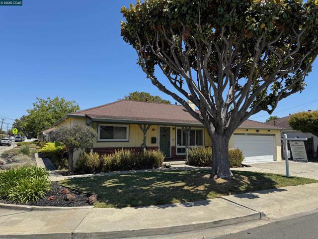 17300 Via Melina, San Lorenzo CA: https://media.crmls.org/mediaz/9f594f9b-0041-462b-909f-bf6022e08aaf.jpg