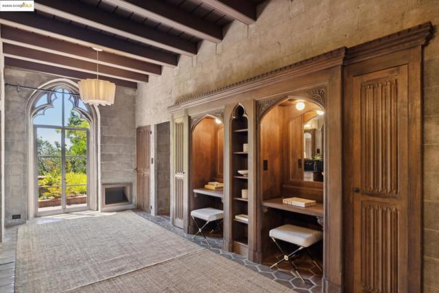 2900 Buena Vista Way, Berkeley CA: https://media.crmls.org/mediaz/9f5a2237-9cb7-4382-a33f-4947e9e2e2f6.jpg