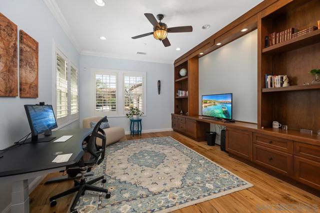 15674 Via Santa Pradera, San Diego CA: https://media.crmls.org/mediaz/9f5b4307-dfad-4386-82bb-7fecfaa82188.jpg